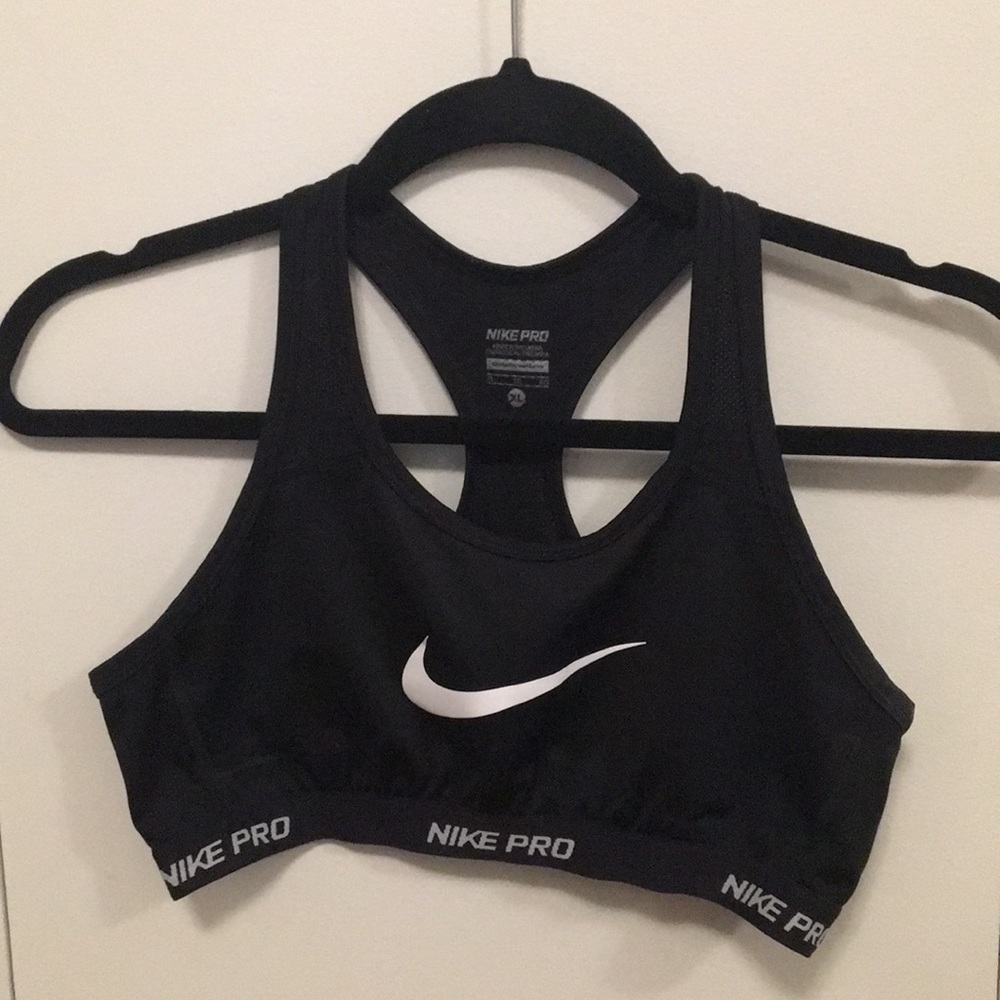Nike Pro Sports Bra